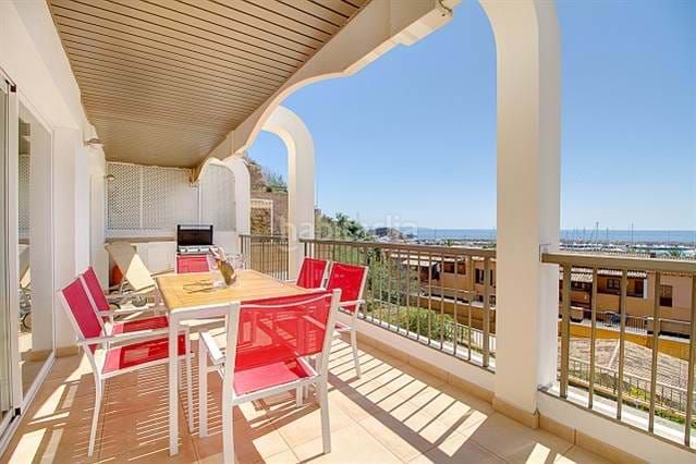 Foto 7cbdeeb8-cfaf-46a7-ab00-68ac69e53e16. Apartament amb aparcament piscina a Portals Nous Calvià