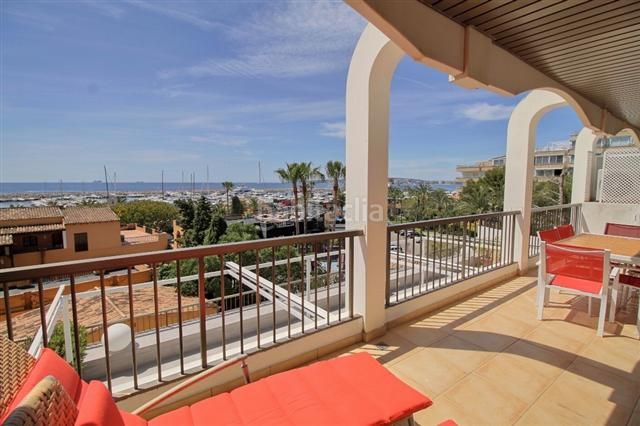 Foto 84b9034e-b08e-47a5-ae9e-73271c2c1a0c. Apartament amb aparcament piscina a Portals Nous Calvià