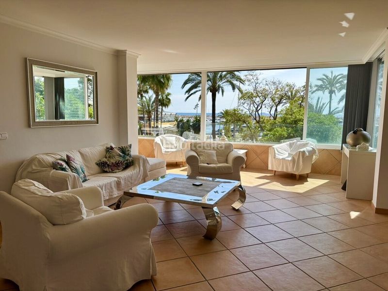 Foto ba56cb7e-23fb-4a57-adda-285717f2ddb7. Apartament amb piscina a Portals Nous Calvià