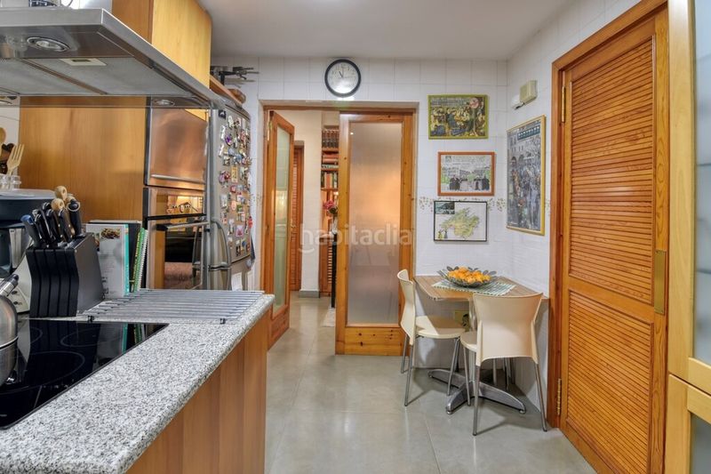Foto d1ac7ef1-bb61-4b9c-8107-3b86f363e622. Casa aparellada amb calefacció a Calvià poble Calvià