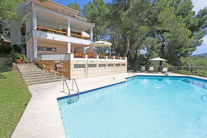 Foto df5d1eba-44fb-4a6a-beca-5781e3549718. Xalet amb aparcament piscina a Costa de la Calma Calvià