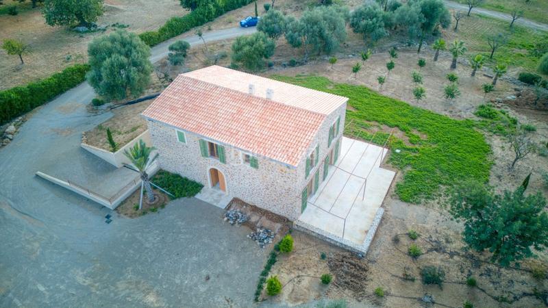 Foto 364bdbb9-8d5c-4a98-9afe-b7a99279b58e. Masia amb calefacció aparcament piscina a Alaró