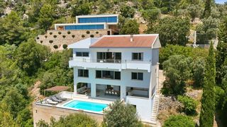 Chalet à Bunyola. Villa con espectaculares vistas a la bahía de palma, en la codic