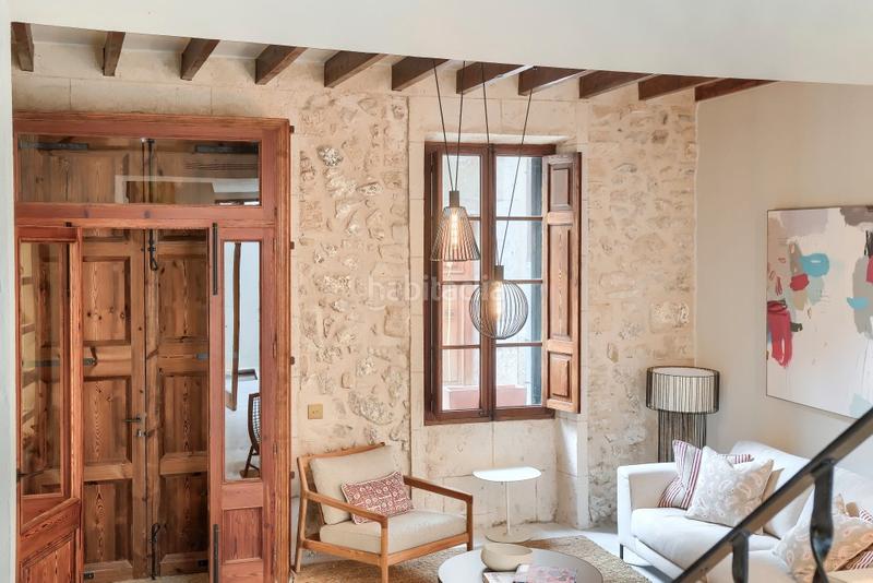 Foto 9bc305dd-cf2c-4590-a3db-4d2f3f741401. Casa aparellada a Pollença poble Pollença