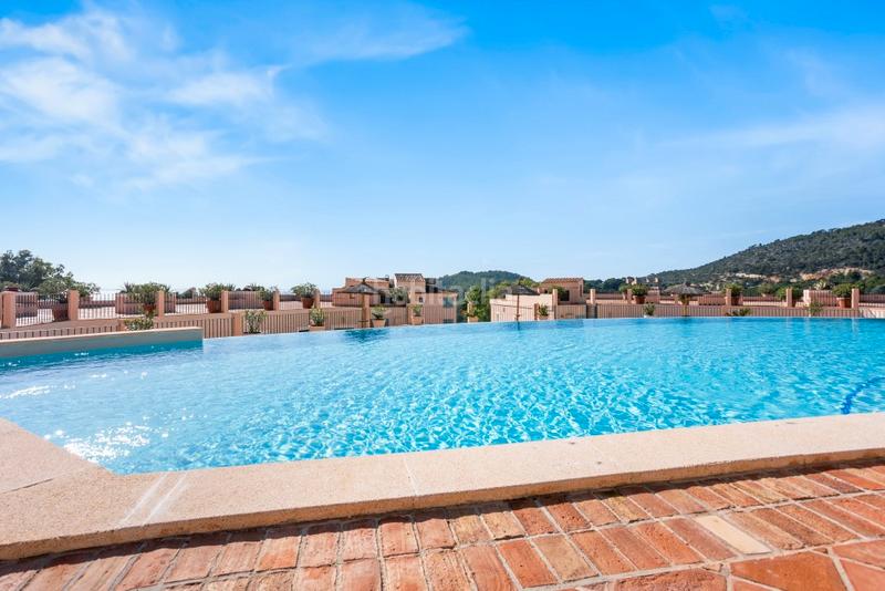 Foto 7d8482aa-53a4-4bb0-815d-583e18c700b7. Apartment with parking pool in Cas Català-Illetes Calvià