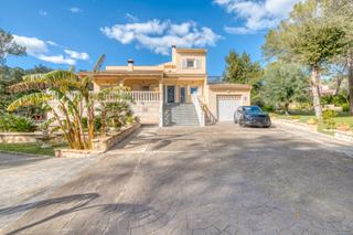 Chalet in Pollença Poble. Villa unifamiliar tradicional en un entorno natural y una gran p
