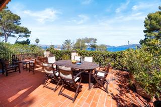 Chalet en Bacarés-Manresa-Bonaire. Excepcional villa con vistas al mar en bonaire, alcudia.