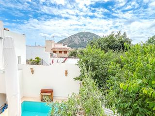 Chalet en Pollen�a Poble. Preciosa propiedad en pollen�a con patio y vistas al puig de mar