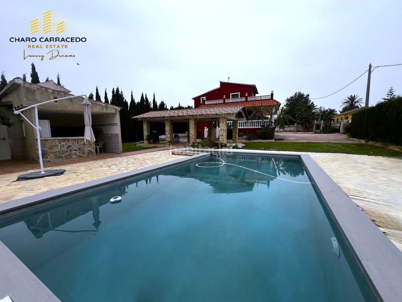 Foto 65ec55ff-c287-4f02-915b-833e11c7a45a. Xalet amb xemeneia piscina a Corbera