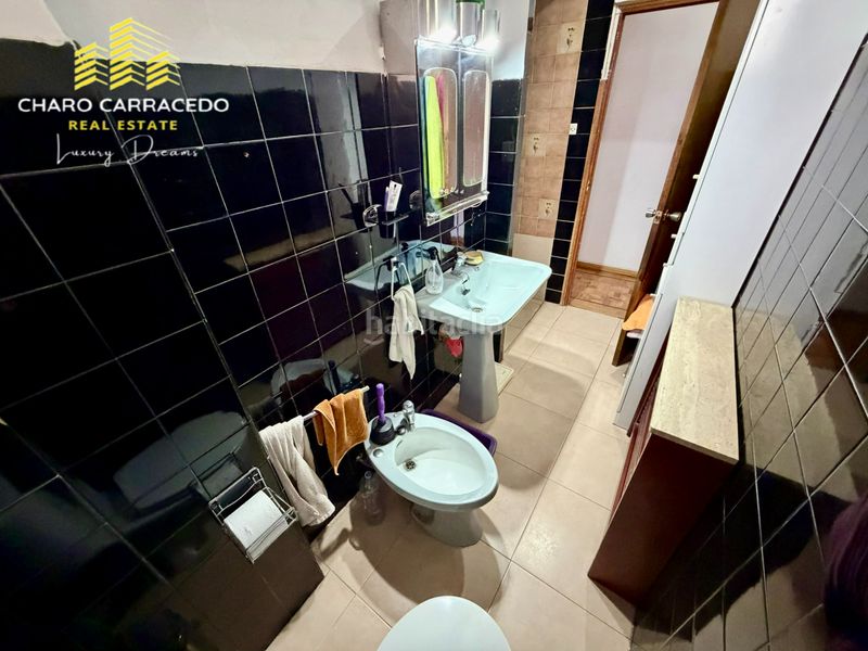 Foto 6104a1cd-f599-4647-bd08-5fc726e4c933. Edificio in Centre-Zona Alta Alcoi