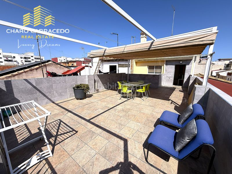 Foto 984ff28b-7952-4352-acef-7207fdc9c426. Casa adossada a Albal