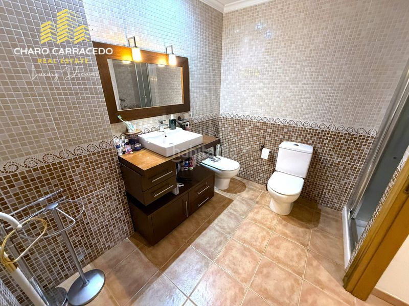 Foto b00bed6a-0165-4546-b840-07e3914672f3. Casa adossada a Albal