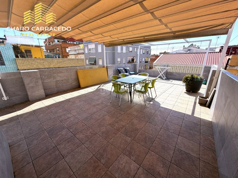 Foto cb29f77d-2248-43b3-85e7-9e2b7ca8f9b1. Casa adossada a Albal