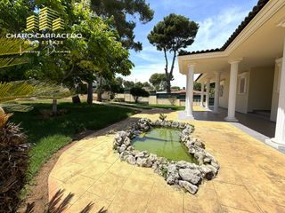 Chalet  Calle la travessa. Exclusivo chalet de alto standing con vistas privilegiadas en ur