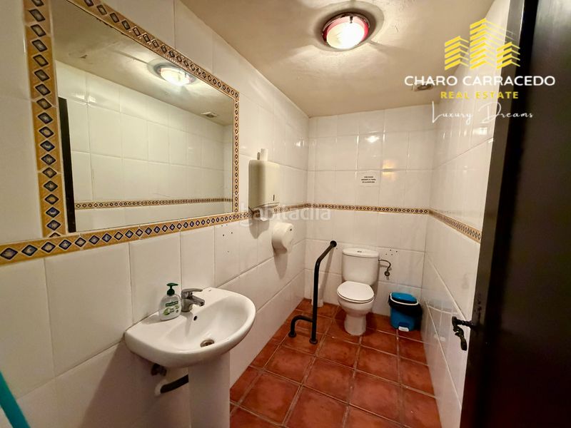 Foto 01d0149b-0c00-4e2b-8e56-b757dcb341e3. Local comercial amb calefacció a Eixample Alcoi