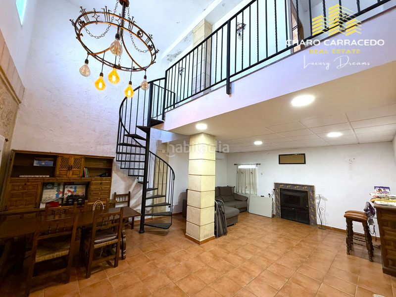 Foto 479c2593-f8a4-4a56-86ee-cad338dd7312. Casa amb aparcament piscina a Carcaixent