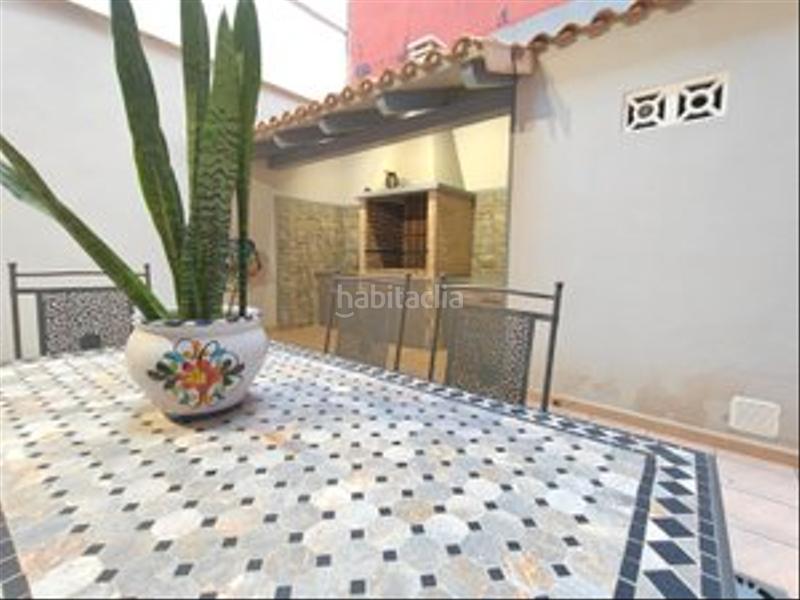 Foto 083879d9-578e-4c1c-aa0d-f7f52ea785d3. Casa a schiera con camino riscaldamento parcheggio in Valencia