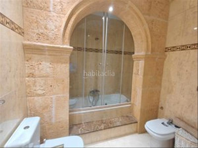 Foto 16e2ea0f-26a8-4456-a83a-109b7e6410fd. Casa a schiera con camino riscaldamento parcheggio in Valencia