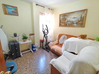 Appartamento  Carrer del pintor sorolla. Amplio y luminoso piso en el corazón de canals (valencia)