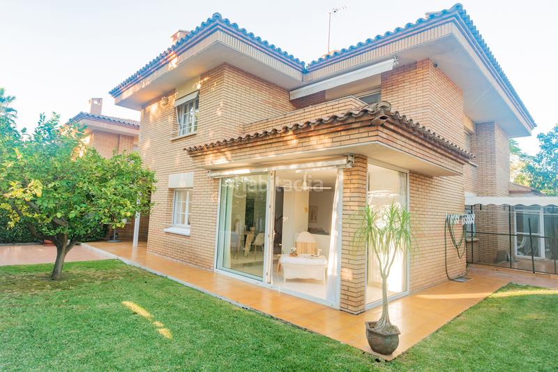 Foto 25fb44cb-6aac-4273-8c8f-35f8265f6431. Casa pareada chalet con encanto en Els Tallats - Mas Olivé Cambrils