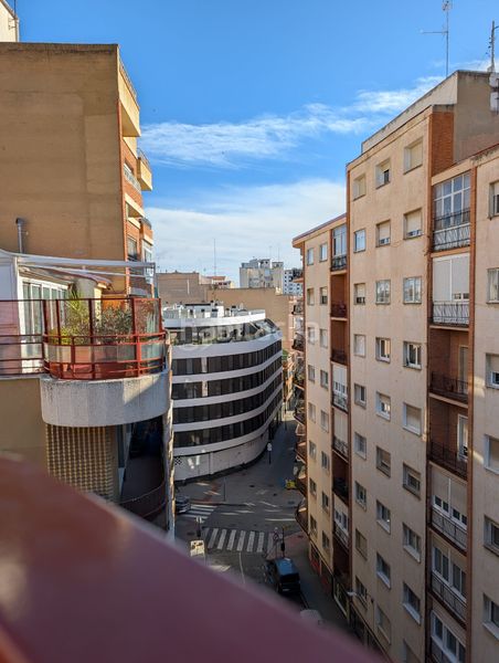 Foto b6ce2a6b-6c5f-4ba2-9aa2-0394f3170df0. Àtic amb calefacció a Centro Albacete