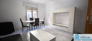 Miete Etagenwohnung  De la constituci�. Bonito piso amueblado y equipado