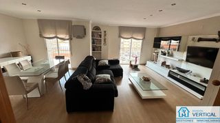 Location Appartement  D'alemany. Precisa vivienda con piscina y zonas comunes