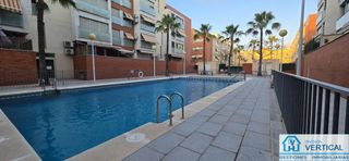 Pis  Pedralba. Preciosa vivienda con garaje  2 trasteros  piscina comunitaria