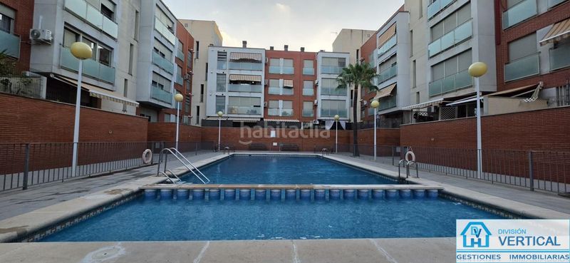 Foto b7f1594b-3b38-4d82-9dc7-24a85f0a833e. Pis amb calefacció aparcament piscina a Alameda Park Manises