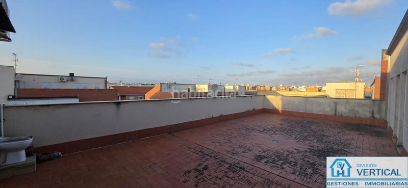 Foto f33c9591-c7f8-4a81-b2f7-f4a4d5316819. Pis amb calefacció aparcament piscina a Alameda Park Manises