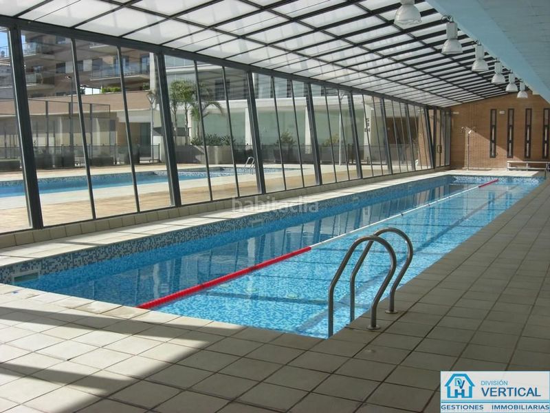Foto b3fee65a-ec53-4149-93f6-e579099780f2. Lloguer pis amb calefacció aparcament piscina a Valterna Paterna