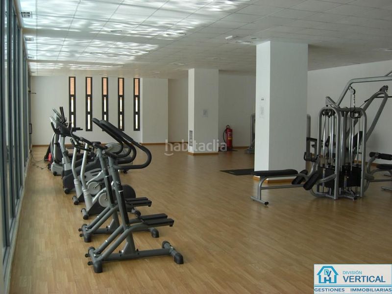 Foto 282882e8-4031-4470-9ea0-20e58b0c44a7. Rent flat with heating parking pool in Valterna Paterna