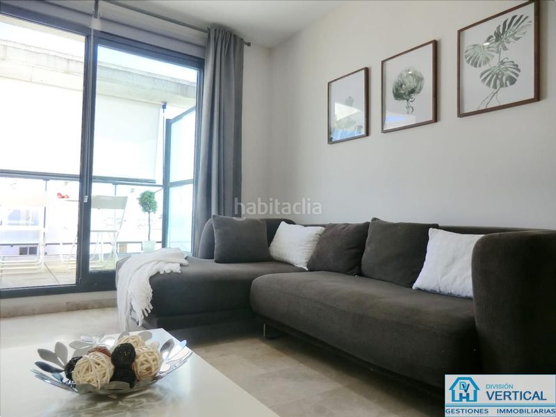Foto 85ea545e-7830-4f40-a197-be9c779e6c49. Rent flat with heating parking pool in Valterna Paterna