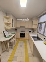 Miete Etagenwohnung  Cronista jordán 17. Habitaciones en alcoi, piso amplio con terraza, cerca universida