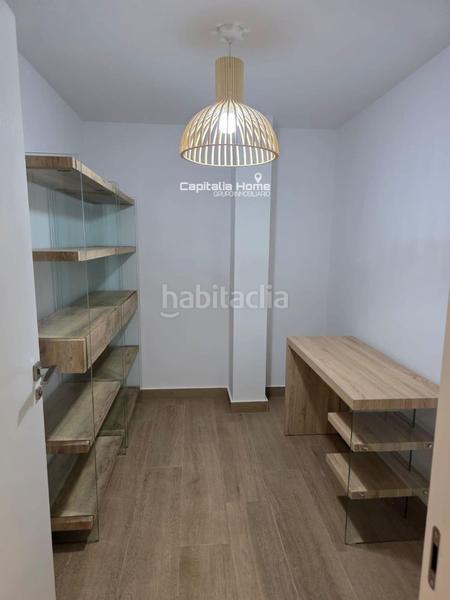 Foto 21a96587-64c9-4b7c-9fdf-2b8c0417e299. Casa con parcheggio piscina in Eixample Alcoi