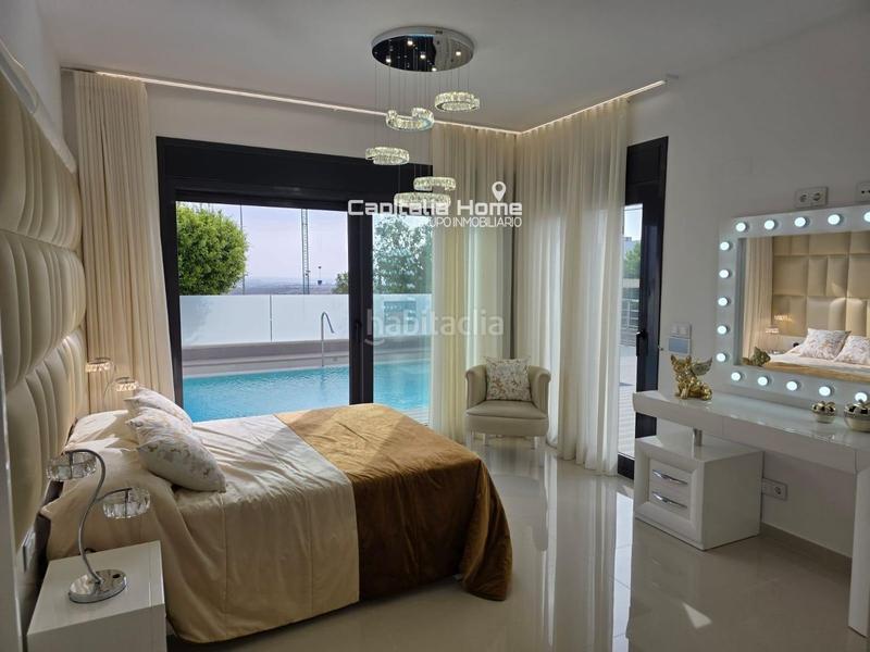 Foto 4d13570a-4330-40ac-b867-1f9d26ecf575. Casa con parcheggio piscina in Eixample Alcoi