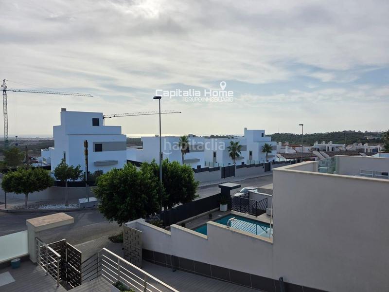 Foto a3b528d7-fa43-45b9-b85d-652c7bd8894e. Casa con parcheggio piscina in Eixample Alcoi