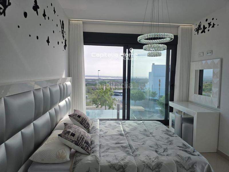 Foto b1185667-e0a4-4932-87a9-4bcbcca6b9f5. Casa con parcheggio piscina in Eixample Alcoi