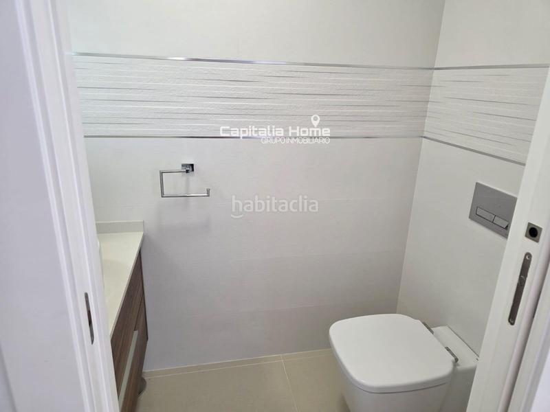 Foto bb63990a-0c3c-491d-803c-fd191a82b616. Casa con parcheggio piscina in Eixample Alcoi