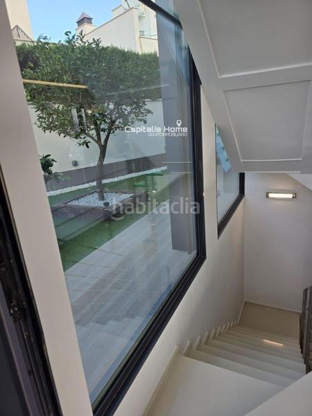 Foto fa858585-5c92-4173-a74f-d9b9b8f7032e. Casa con parcheggio piscina in Eixample Alcoi