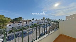 Casa adossada a Pais valenciano 50. Vive la luz mediterránea entre terrazas y calma