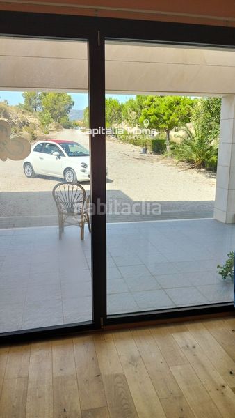 Foto 2a4d2c57-9008-43b9-9201-68fbf7f6f918. Xalet amb calefacció aparcament piscina a Relleu