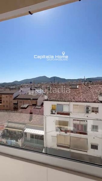 Foto 2e8ea4d1-efe5-40f2-85a9-326d43d56432. Àtic a Eixample Alcoi
