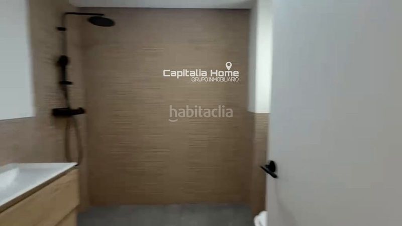 Foto e6320b64-c98f-4f88-8bbf-3c6c6e108307. Àtic a Eixample Alcoi