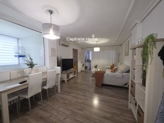 Flat  Denia. Amplitud, luz y piscina a un paso del mediterráneo