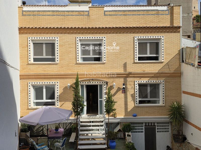 Foto c0acc19e-318d-4256-a856-43be4588d7f2. Casa amb calefacció aparcament a El Rabal Villena