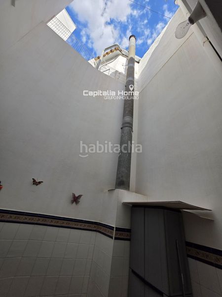 Foto ce497bbb-c477-460f-b010-fe22d19f9c44. Casa amb calefacció aparcament a El Rabal Villena