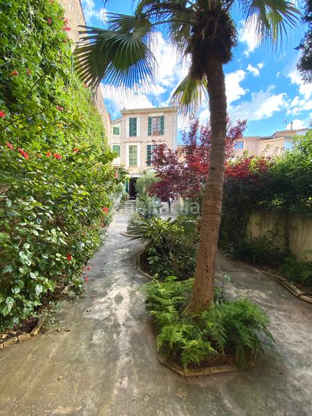 Foto 63d06b82-b217-4ad7-b34a-d7489681f80b. Casa magnífica casa señorial con garaje y jardín en Sóller