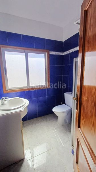 Foto be133efa-302e-4ad2-b3f2-9eeb2f51fc29. Casa amb aparcament a Arico