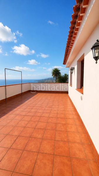 Foto 1cac5483-6254-496d-9dcb-4e6b5adbdff2. Casa amb calefacció aparcament a Cuesta de la Villa Santa Úrsula